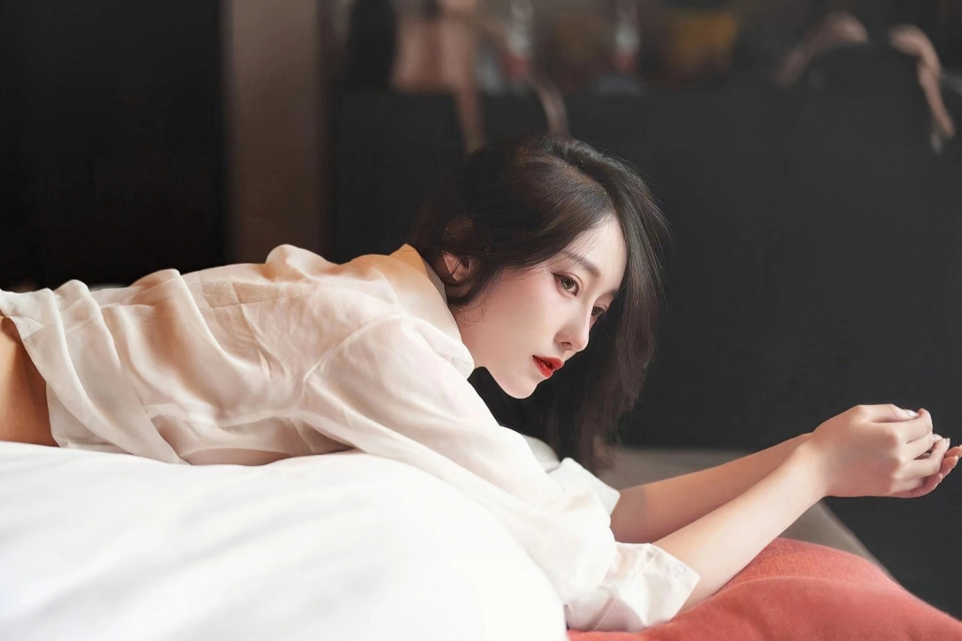 东北地区华北等地多雷阵雨 黄淮江汉陕西等地有持续性高温天气